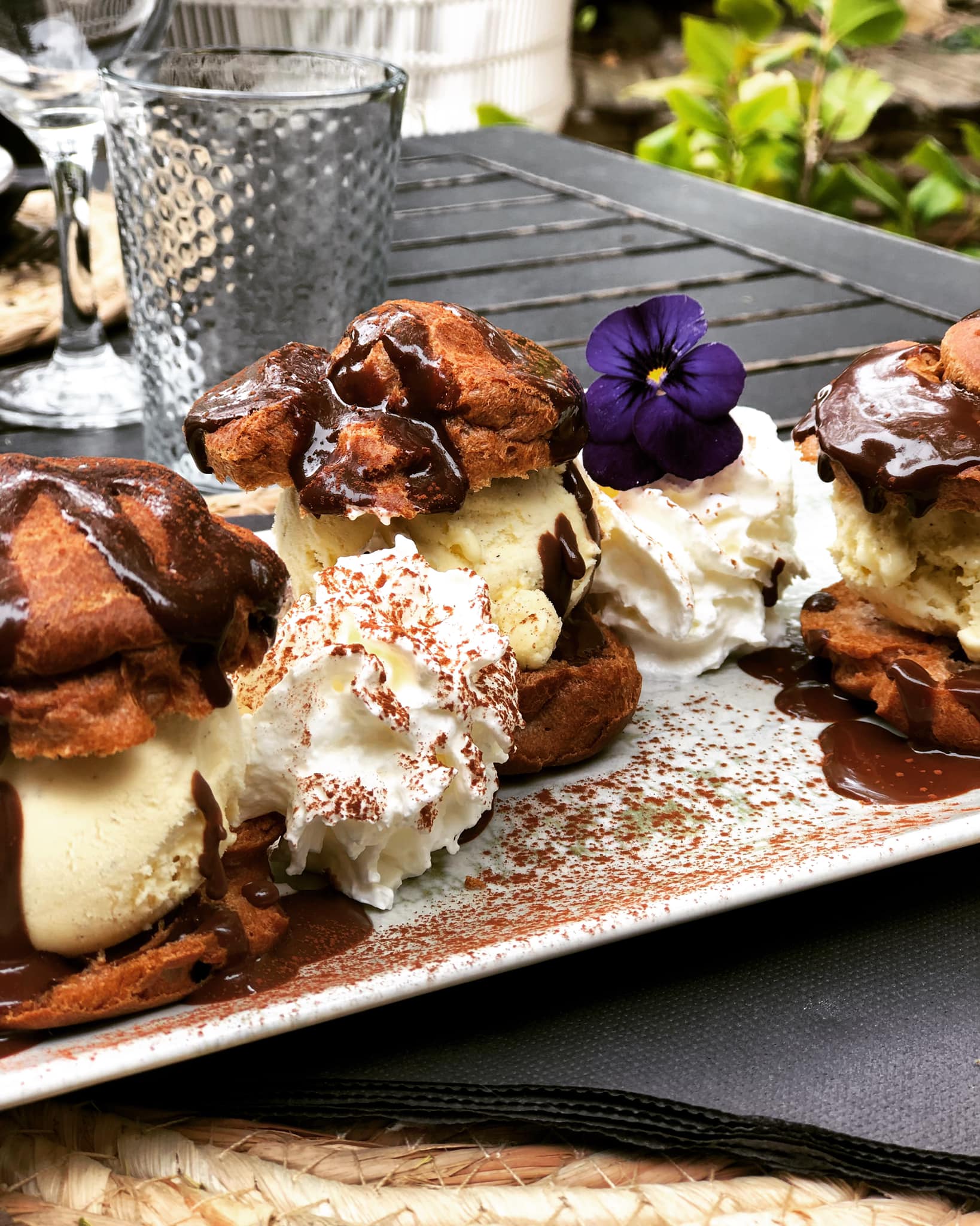 profiteroles